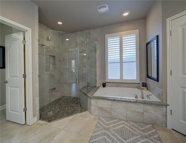 8027 Calgary Dr, Corpus Christi, TX 78414