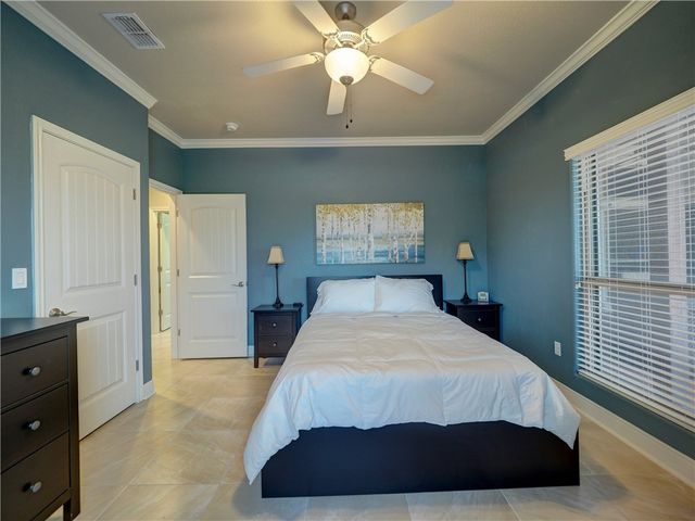 8027 Calgary Dr, Corpus Christi, TX 78414