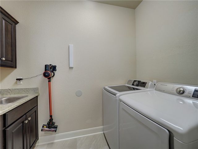 8027 Calgary Dr, Corpus Christi, TX 78414