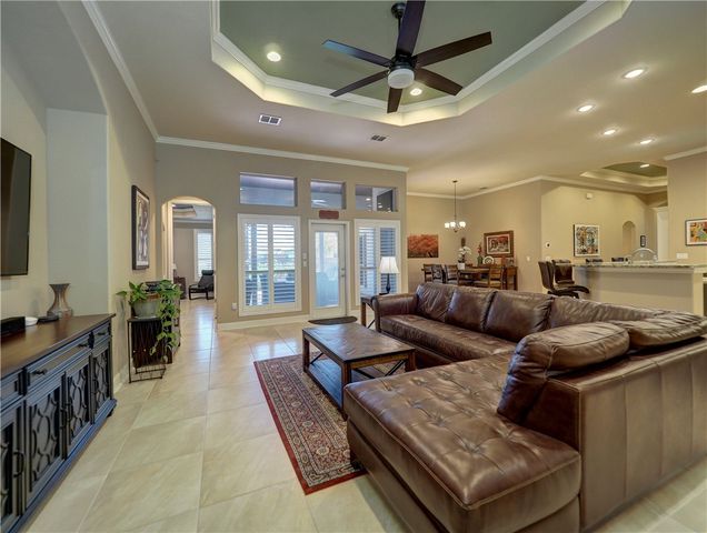 8027 Calgary Dr, Corpus Christi, TX 78414