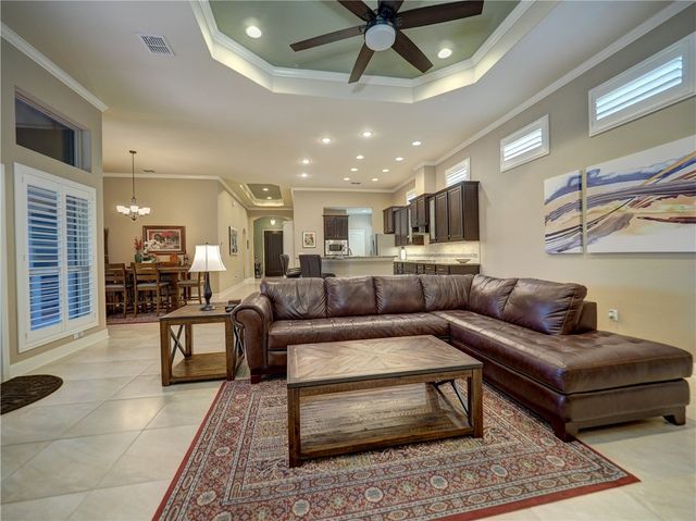 8027 Calgary Dr, Corpus Christi, TX 78414