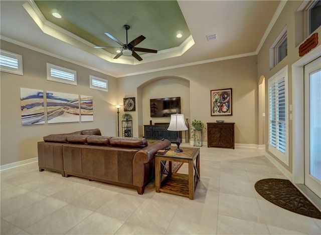 8027 Calgary Dr, Corpus Christi, TX 78414