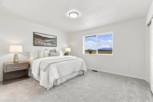 34911 N Arlington Rd, Deer Park, WA 99006