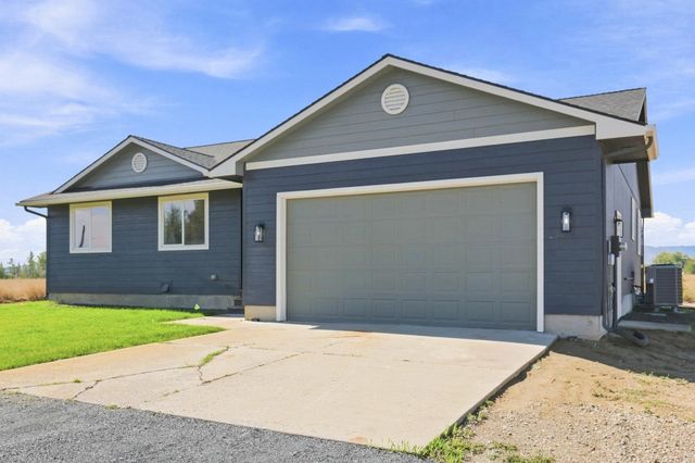 34911 N Arlington Rd, Deer Park, WA 99006