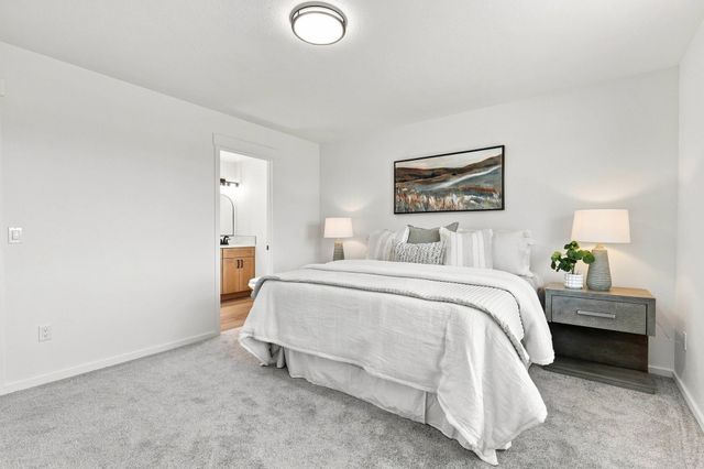 34911 N Arlington Rd, Deer Park, WA 99006