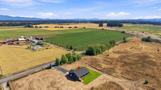 34911 N Arlington Rd, Deer Park, WA 99006
