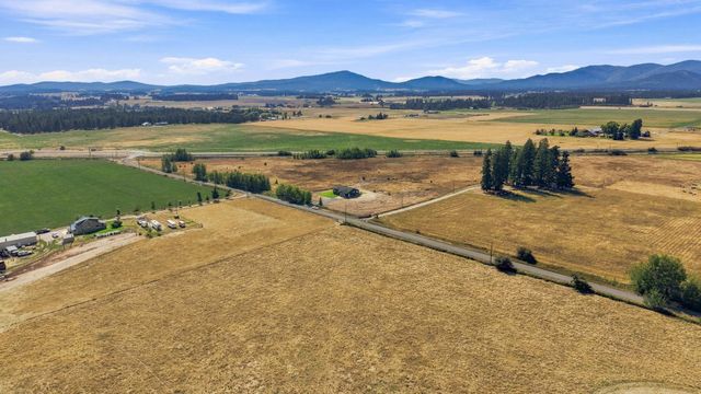 34911 N Arlington Rd, Deer Park, WA 99006