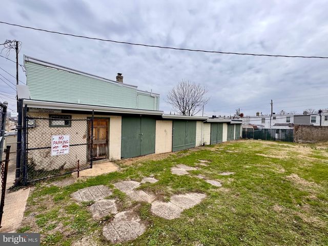 1330 READ ST, Wilmington, DE 19805