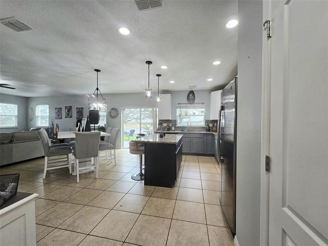 2015 BARSTOW LN, Dundee, FL 33838