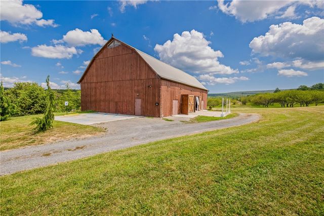 162 Black Bear Run, Stonycreek Twp, PA 15530