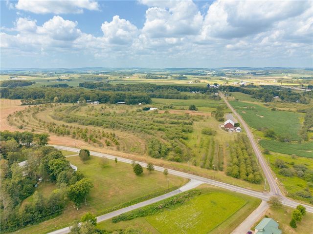 162 Black Bear Run, Stonycreek Twp, PA 15530