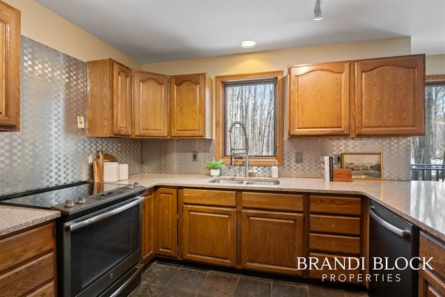 14300 Tisdel Avenue, Cedar Springs, MI 49319