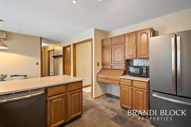 14300 Tisdel Avenue, Cedar Springs, MI 49319