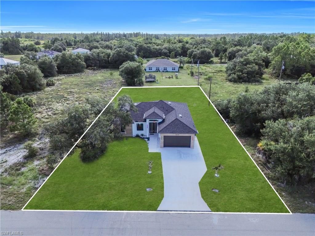 1717 Roosevelt AVE, LEHIGH ACRES, FL 33972 — photo 2