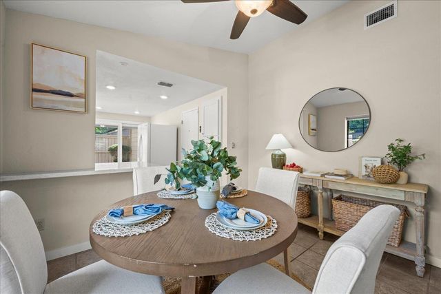 8113 Red Sherry Ln, Fair Oaks, CA 95628