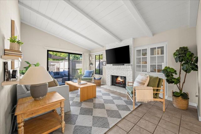 8113 Red Sherry Ln, Fair Oaks, CA 95628