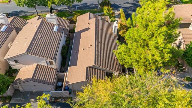 8113 Red Sherry Ln, Fair Oaks, CA 95628
