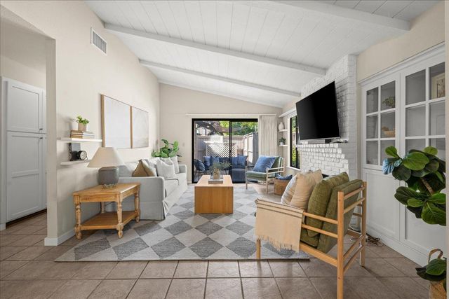 8113 Red Sherry Ln, Fair Oaks, CA 95628