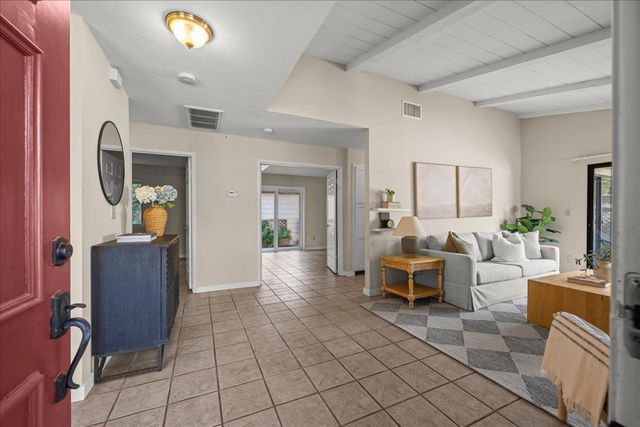 8113 Red Sherry Ln, Fair Oaks, CA 95628