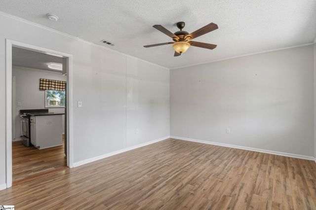 711 Hellams Street, Fountain Inn, SC 29644