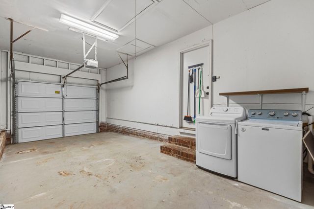 711 Hellams Street, Fountain Inn, SC 29644