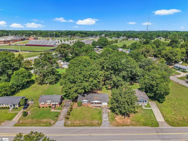711 Hellams Street, Fountain Inn, SC 29644