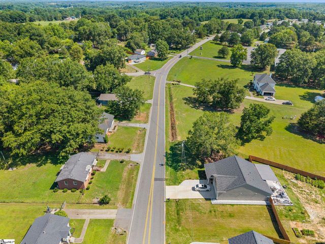 711 Hellams Street, Fountain Inn, SC 29644