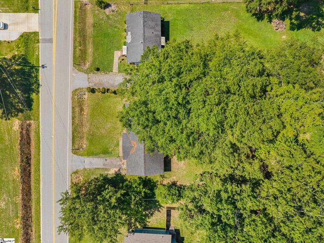 711 Hellams Street, Fountain Inn, SC 29644