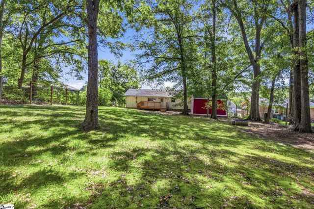711 Hellams Street, Fountain Inn, SC 29644