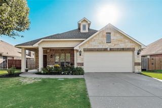 518 Royal Lane, Midlothian, TX 76065