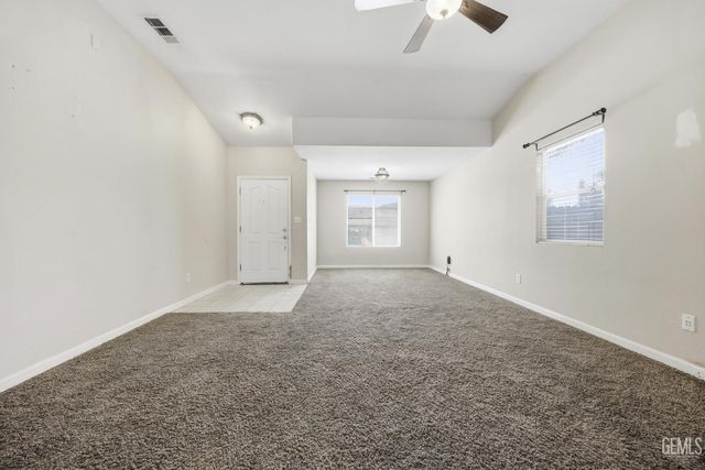 4414 Sun Devils Avenue, Bakersfield, CA 93313