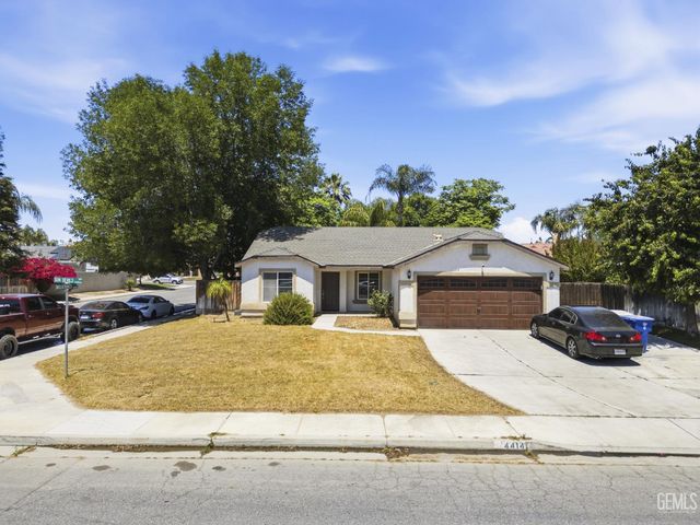4414 Sun Devils Avenue, Bakersfield, CA 93313