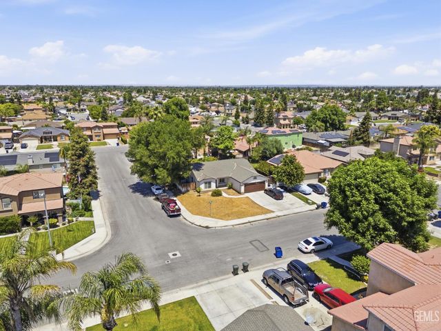 4414 Sun Devils Avenue, Bakersfield, CA 93313