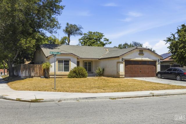 4414 Sun Devils Avenue, Bakersfield, CA 93313