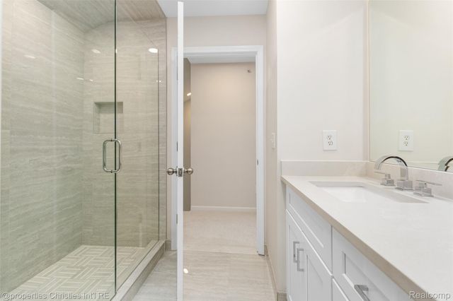 29426 Glen Oaks Boulevard W, Farmington Hills, MI 48334