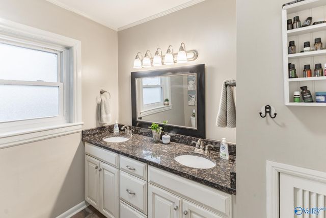 605 E Pryor Street, Athens, AL 35611