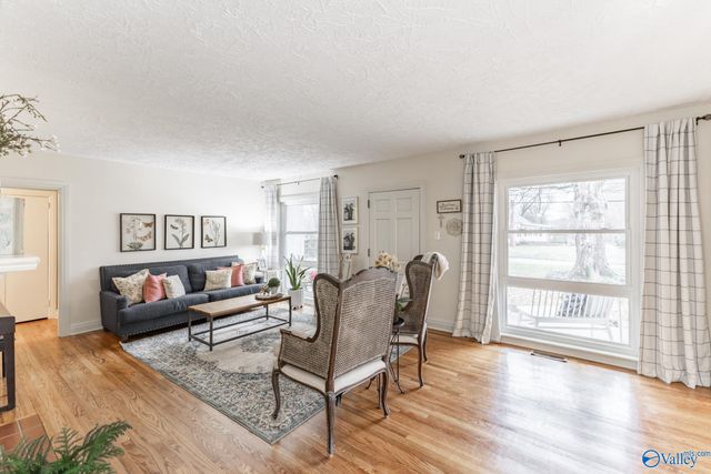 605 E Pryor Street, Athens, AL 35611