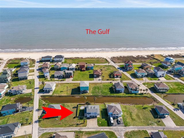 2940 Laguna Drive, Crystal Beach, TX 77650