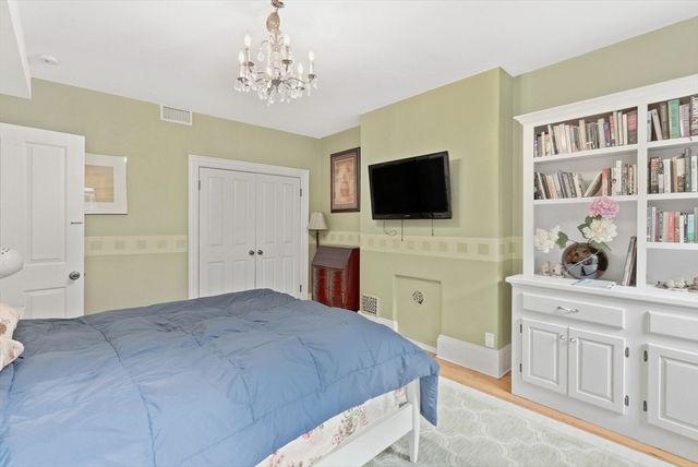 21 E Concord, Boston, MA 02118