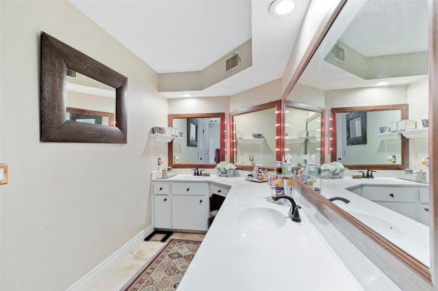 15703 Winding Moss Drive, Houston, TX 77068
