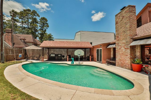 15703 Winding Moss Drive, Houston, TX 77068