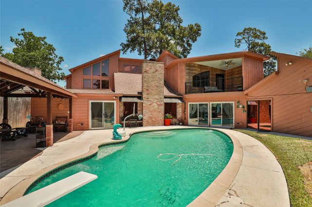 15703 Winding Moss Drive, Houston, TX 77068
