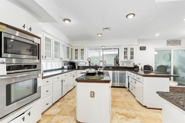 15703 Winding Moss Drive, Houston, TX 77068
