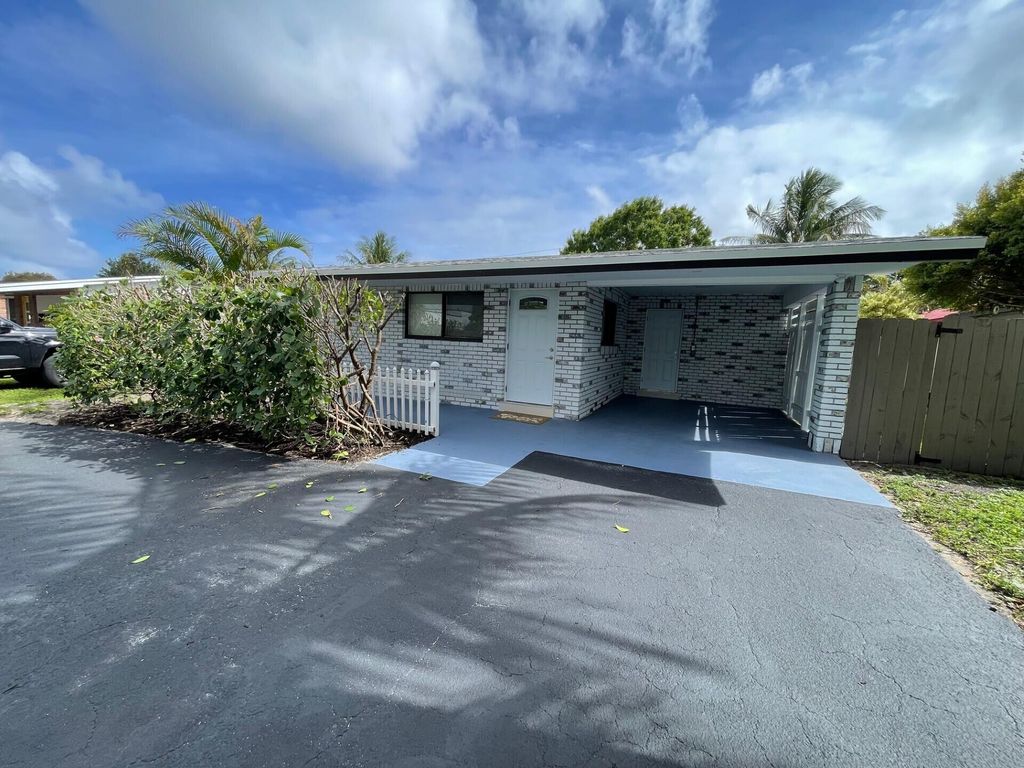 770 NW 40th Street, Oakland Park, FL 33309