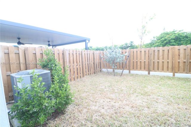 29208 SW 163rd Ct, Homestead, FL 33033