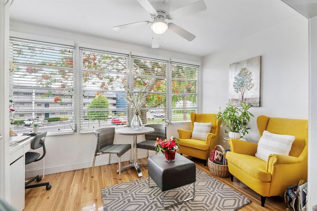 7837 Golf Cir Drive 212, Margate, FL 33063