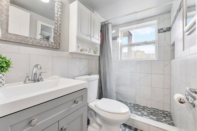 7837 Golf Cir Drive 212, Margate, FL 33063