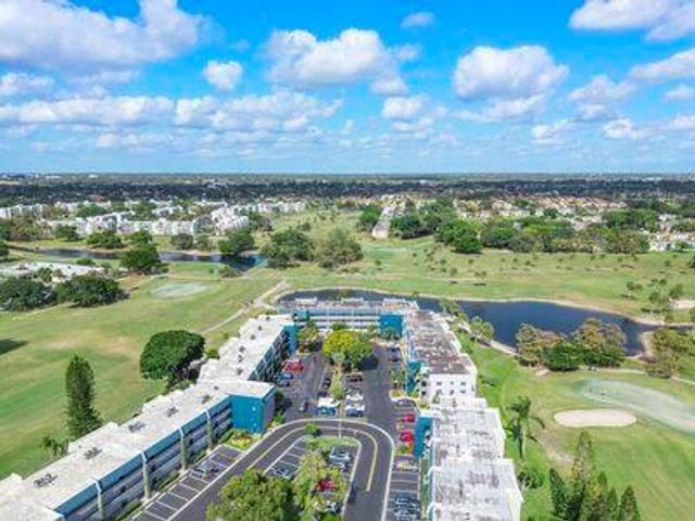 7837 Golf Cir Drive 212, Margate, FL 33063
