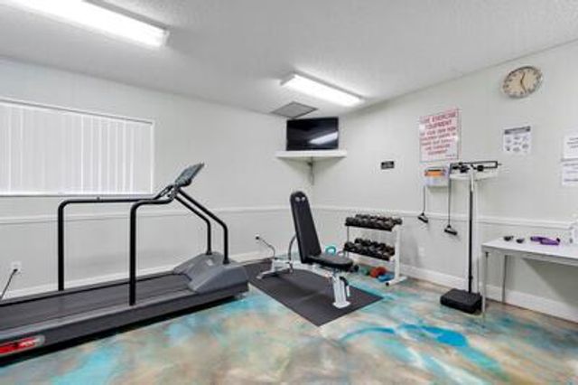 7837 Golf Cir Drive 212, Margate, FL 33063