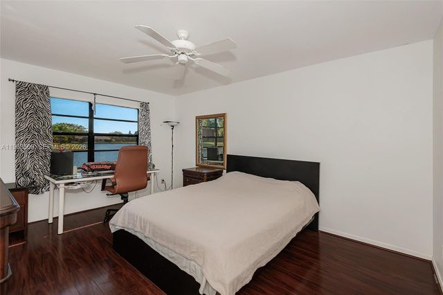 840 SW 120th Way, Davie, FL 33325